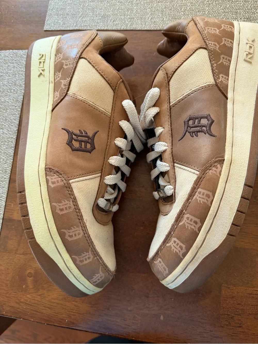 Reebok Detroit Tigers Baseball Tennis Shoes